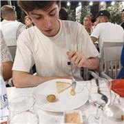 Diplomato Liceo delle Scienze Umane offre ripetizioni di italiano e letteratura italiana